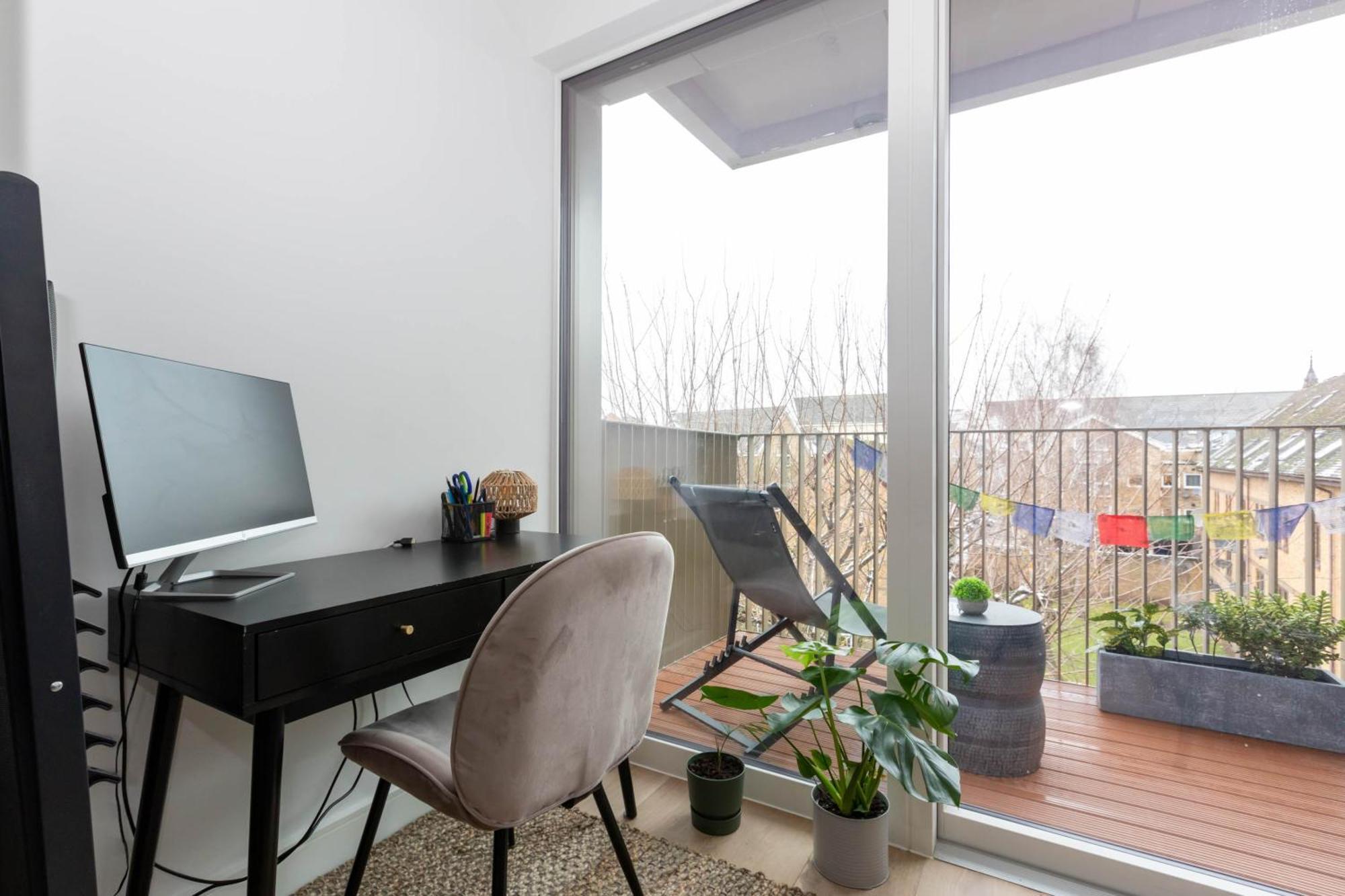 Tranquil & Stylish 1 Bedroom Flat With Private Balcony Appartement