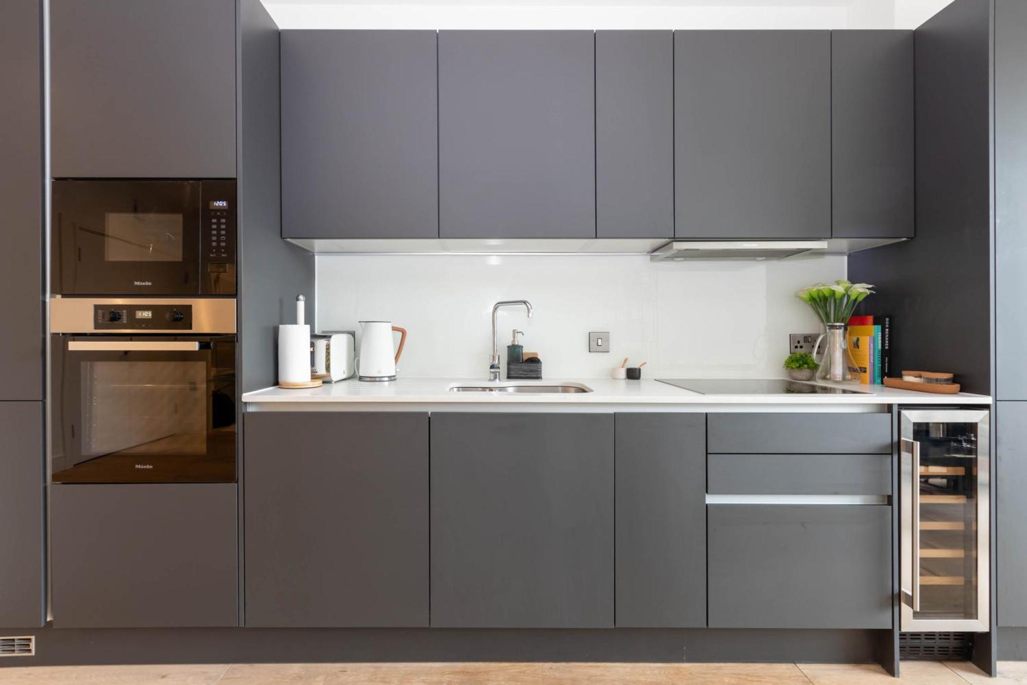 Tranquil & Stylish 1 Bedroom Flat With Private Balcony Londres